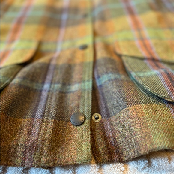 Barbour Tweed Hunting Jacket.  NWT !!! - Picture 2 of 16